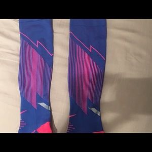 Nike Accessories - Nike women’s compression socks size small Nike Accessories - Nike women’s compression socks size small